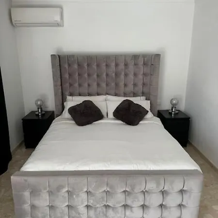 Large In Maspalomas With Huge Private Pool, Jacuzzi & Gym Villa *