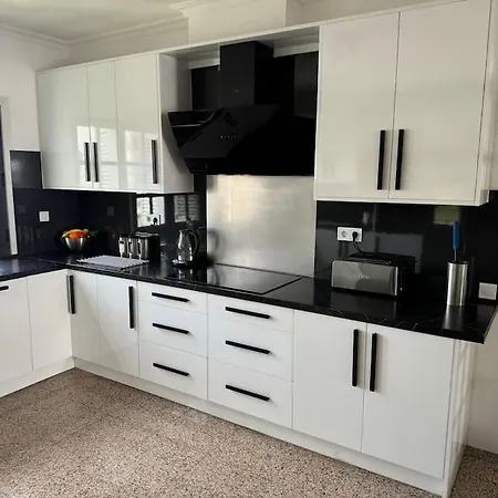 Villa Large In Maspalomas With Huge Private Pool, Jacuzzi & Gym