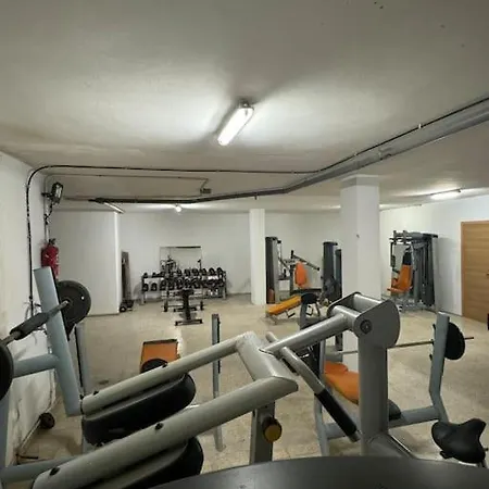 Villa Large In Maspalomas With Huge Private Pool, Jacuzzi & Gym *