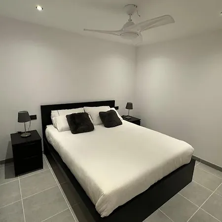 Large With Huge Private Pool & Gym In Maspalomas