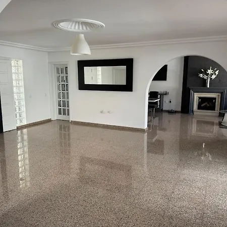 Large In Maspalomas With Huge Private Pool, Jacuzzi & Gym Villa San Bartolomé