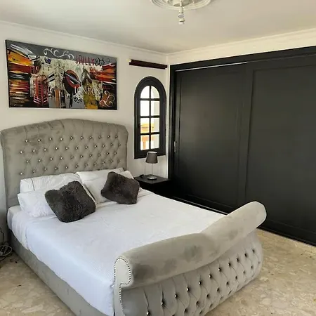 Large With Huge Private Pool & Gym In Maspalomas Villa