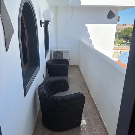 Villa Large In Maspalomas With Huge Private Pool, Jacuzzi & Gym *